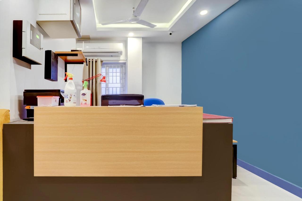 Hotel Super Oyo Silverkey Nanganallur Near Chennai International Airport Exterior foto